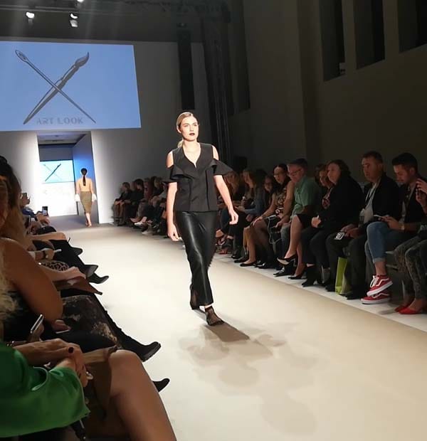 ДИЛЯНА МАТЕЕВА ПРЕДСТАВИ БЪЛГАРИЯ НА СЕДМИЦАТА НА МОДАТА В ГЪРЦИЯ